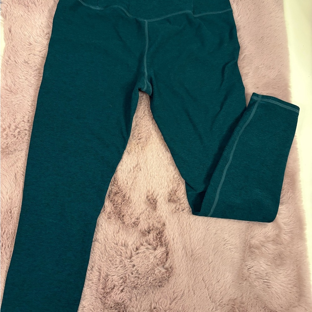 Vuori Green Leggings High-Waisted Seamless Design - Picture 4 of 7